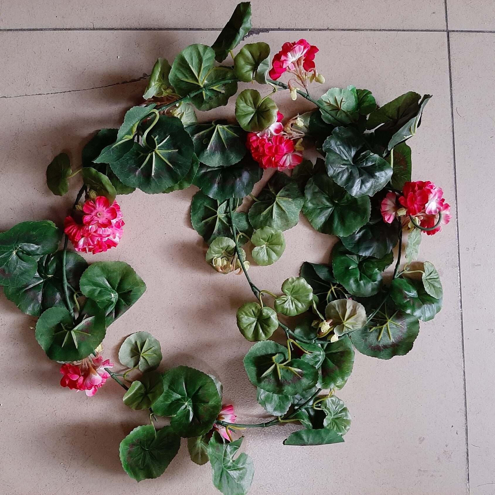 Geranium Garland