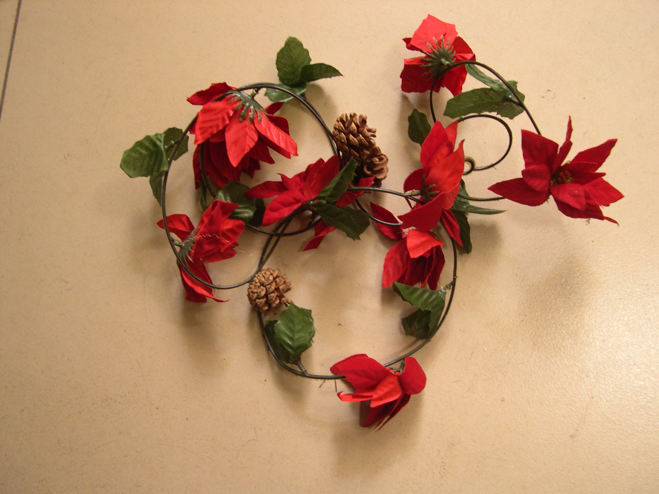 Poinsettia Red Garland